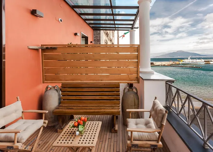 Yacht Club Capo Cervo Suites B&B Sorrento